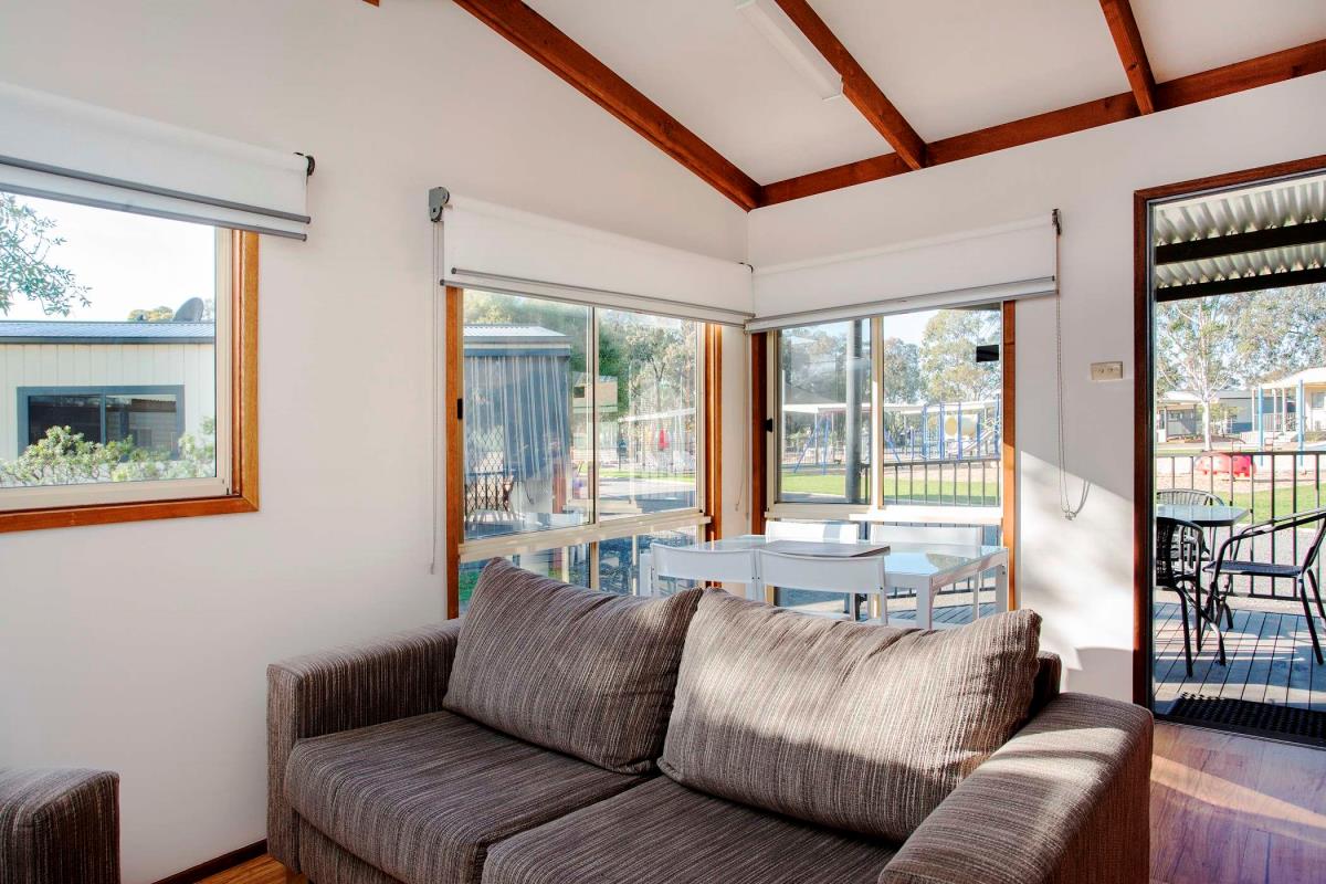Dog Friendly Deluxe Cabin 4 Berth Big4 Bendigo Marong Holiday Park Marong Victoria Australia