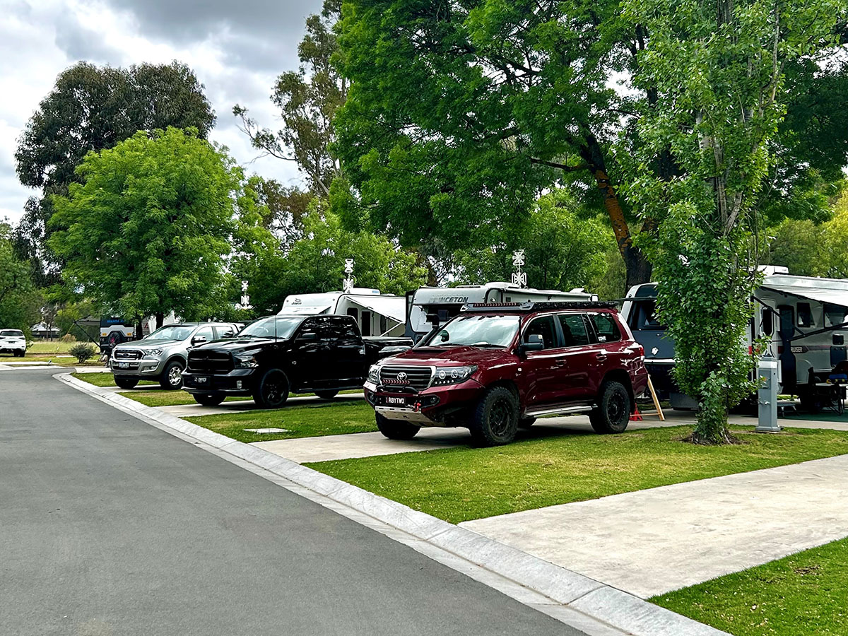 16m Long Drive Through Sites